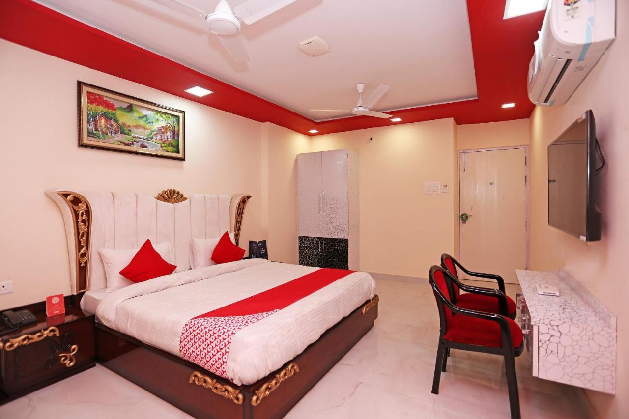 Oyo 23495 Hotel The Park Juhi Bari Exteriör bild